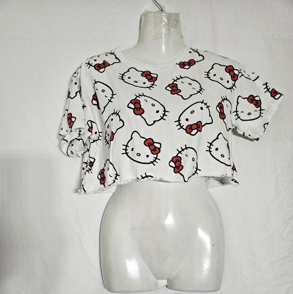 Hello kitty crop top - Picture 1 of 3